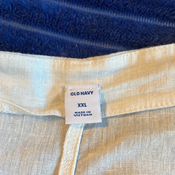 Old Navy Spaghetti Strapped Button Front - Picture 3 of 10